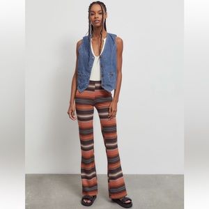 NWOT UO Bryn Pull-On Flare Pant Sz M Black Motif